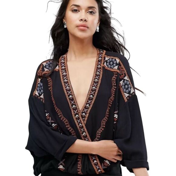 Free People Crescent Moon Embroidered Boho Top - Size XS - Picture 1 of 7